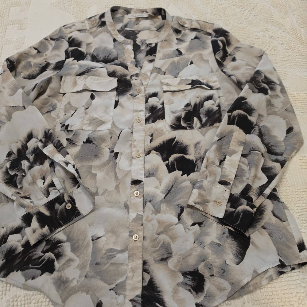 Calvin Klein Women's Floral-Print Blouse Size Large Elevated Style Business